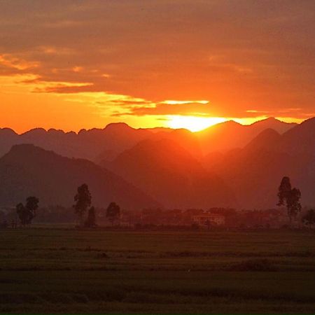Palafita Bungalow Phong Nha Buitenkant foto