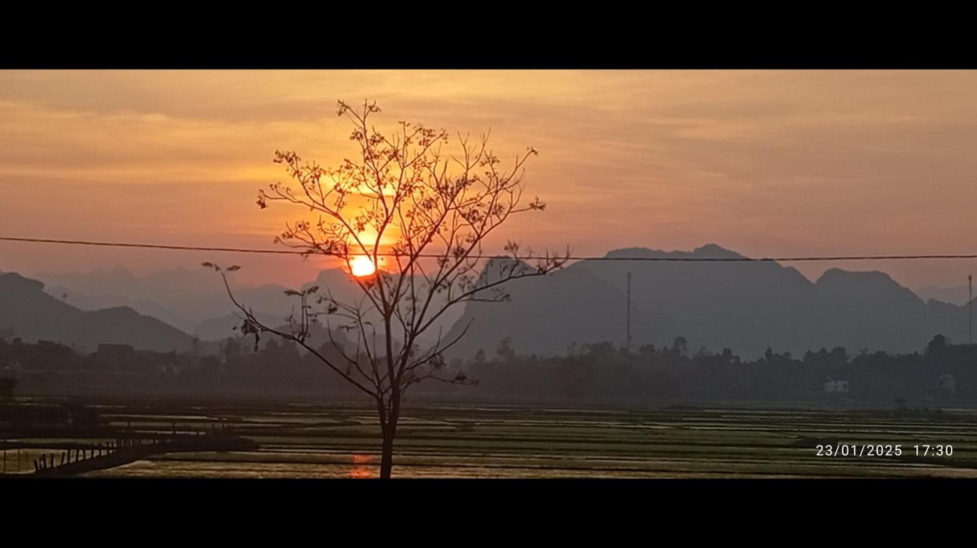 Palafita Bungalow Phong Nha Buitenkant foto